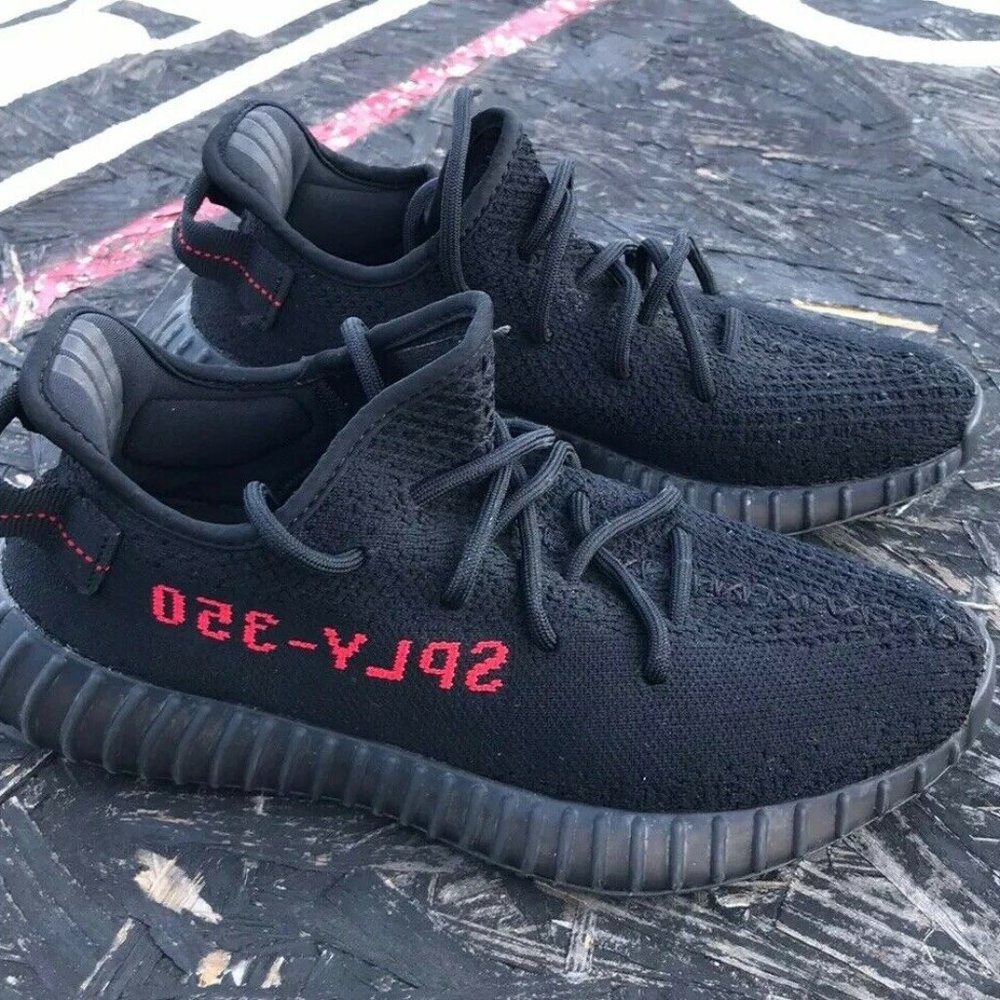 Yeezy 350 V2 Boost Core Black Red (Bred) Size 7